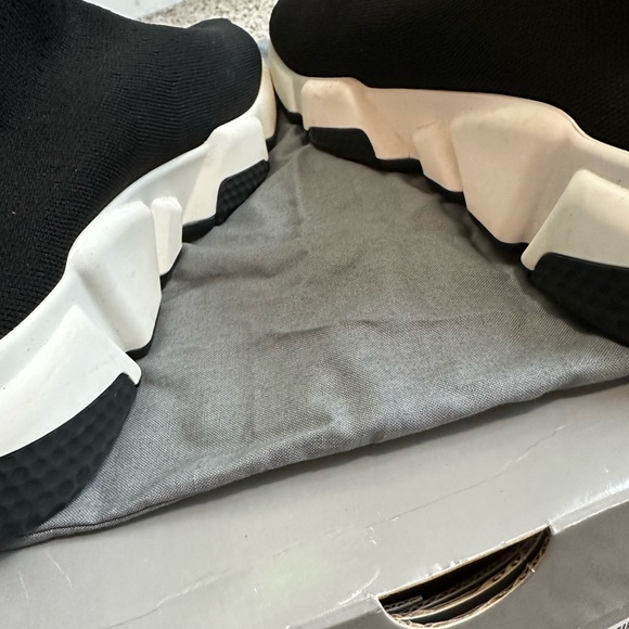 Balenciaga Speed LT Sneaker - Picture 7 of 7